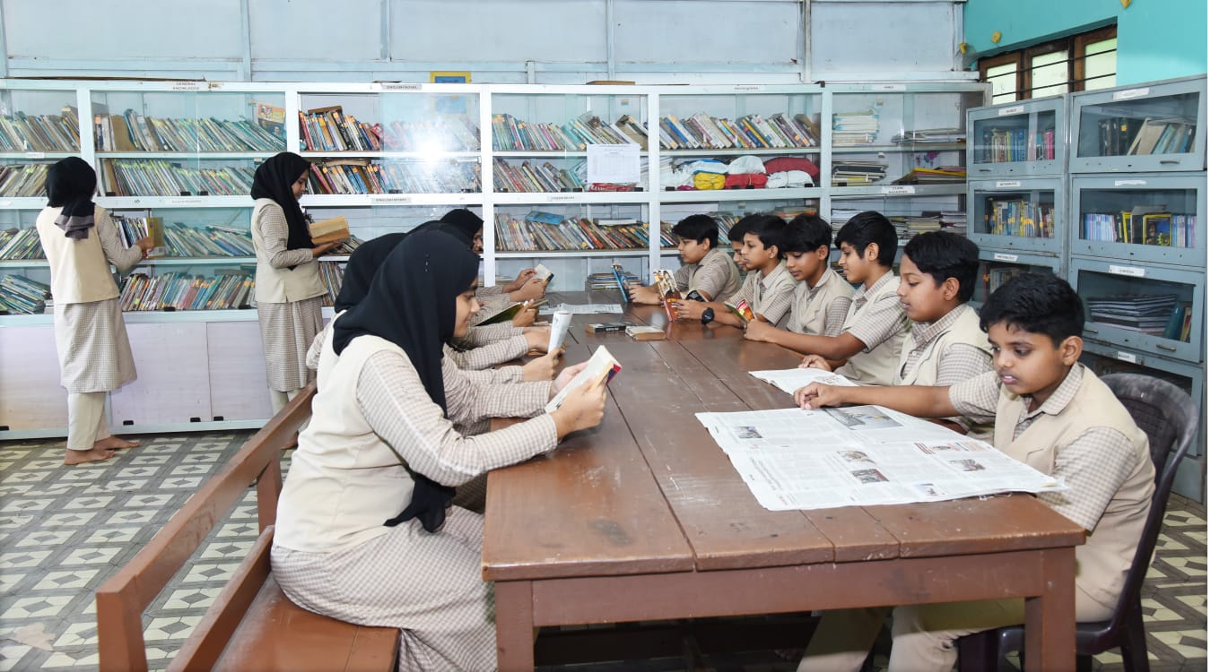 Library & Reading Lounge